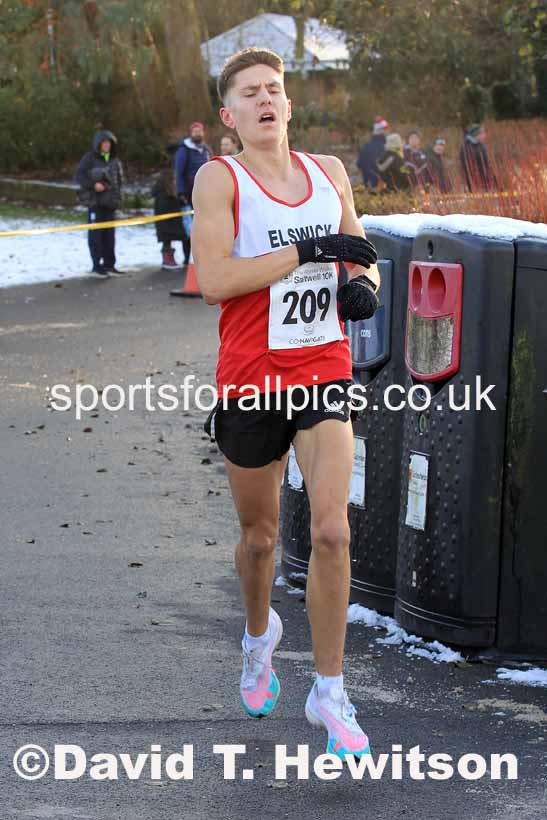 The 2022 Saltwell 10k Road Race, Gateshead.  Photo: David T. Hewitson/Sports for All Pics